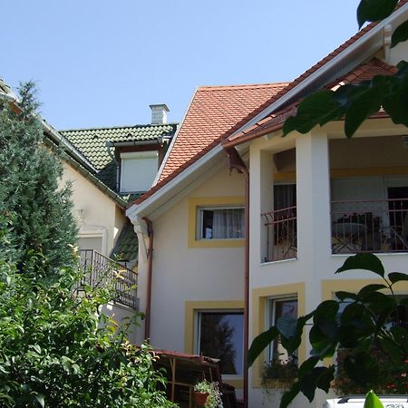 Apartment Révész Harkány Exterior foto