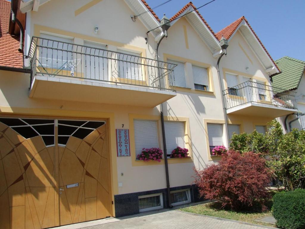 Apartment Révész Harkány Exterior foto
